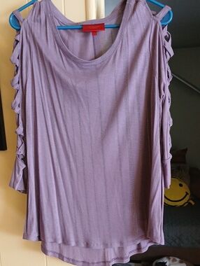 Jennifer Lopez Lavender Cold-Shoulder Ladder-Sleeve Top